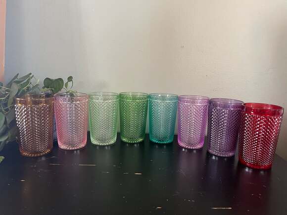 Unbranded Other - Set of 8 Multicolored Diamond Pattern Hobnail Textured Glass Drinking Tumblers